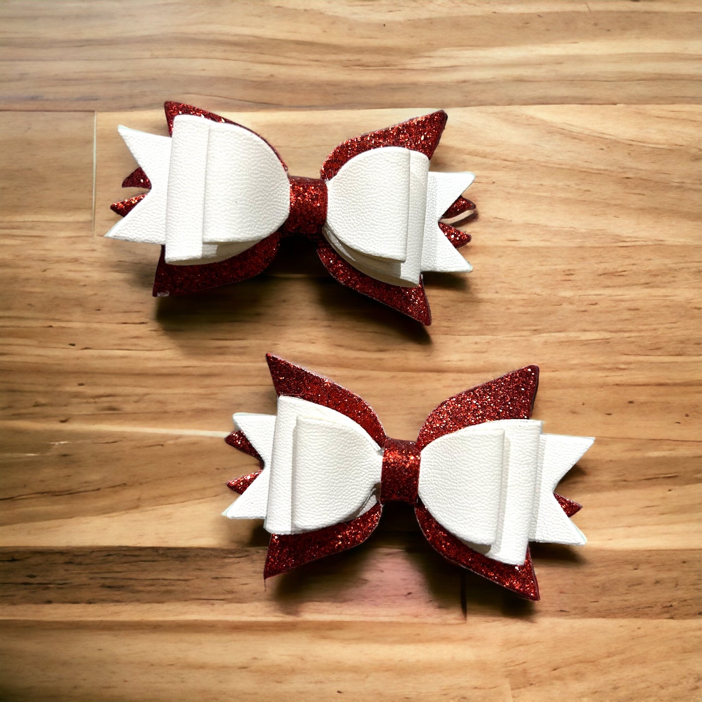 Callie Clip-on Bow